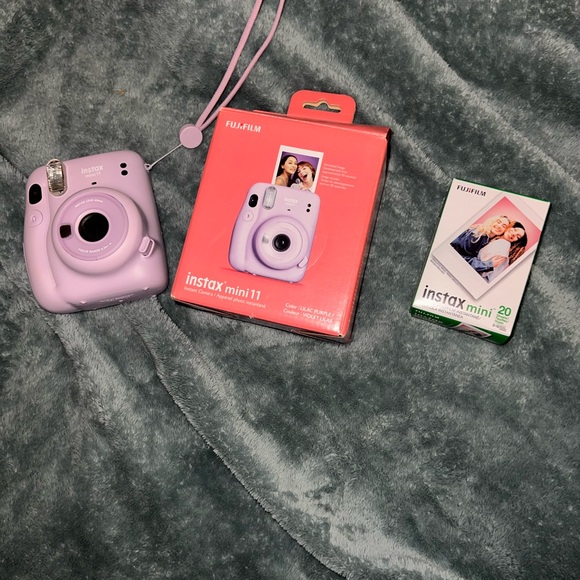 Instax Mini 11 Camera in Lilac Purple - Picture 5 of 5